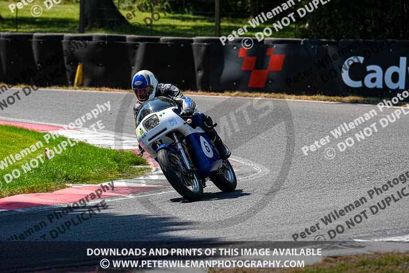 cadwell park;cadwell park photographs;cadwell trackday photographs;enduro digital images;event digital images;eventdigitalimages;peter wileman photography;racing digital images;trackday digital images;trackday photos